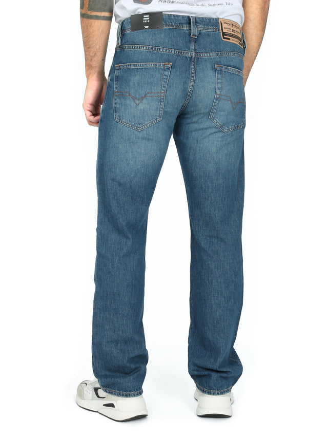 Diesel - Straight Fit Jeans - MARKEE R68DY