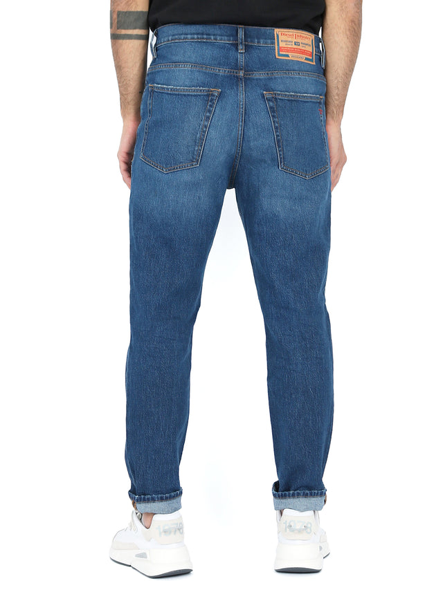 Diesel - Tapered Fit Jeans - D-Fining R0R72