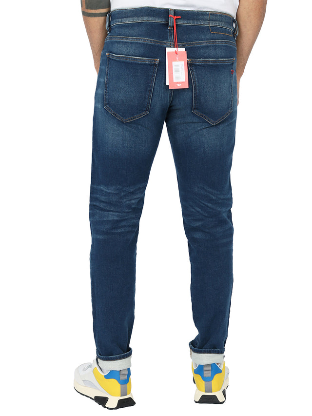 Diesel - Slim Fit JoggJeans - D-Strukt 068AZ