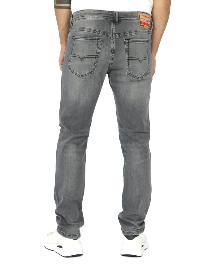 Diesel - Tapered Fit Jeans - Buster-X RM041