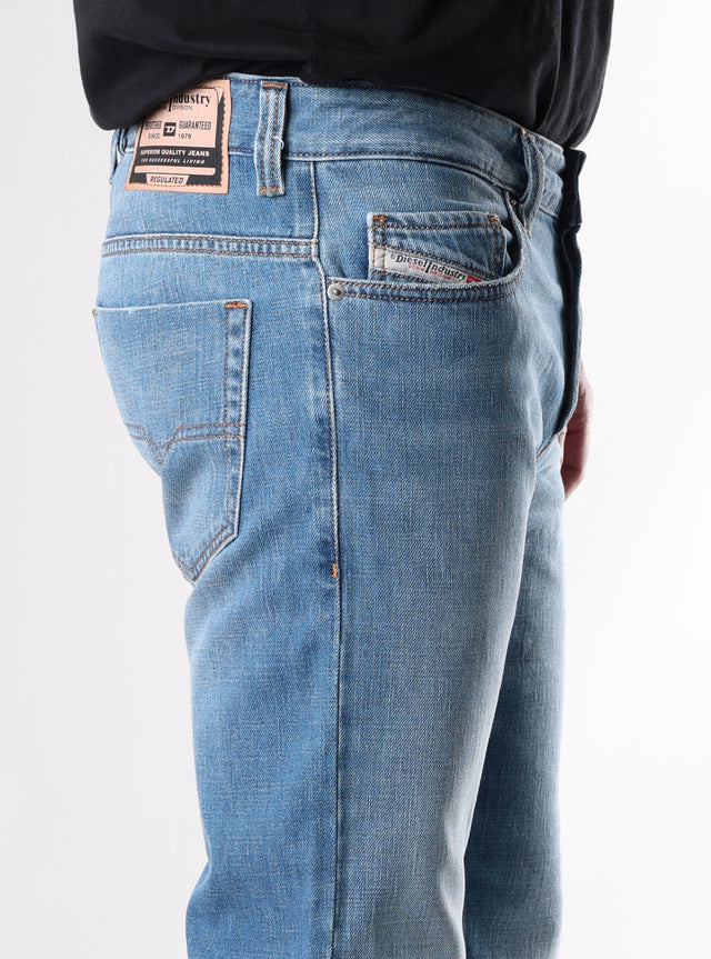 Diesel - Straight Fit Jeans - SAFADO-X