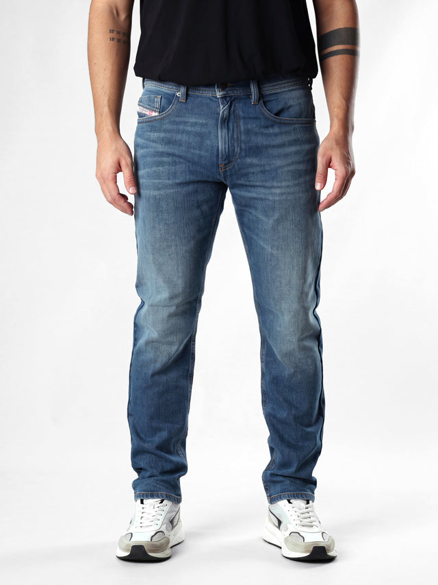 Diesel - Slim Fit Jeans - THOMMER-R R9K39