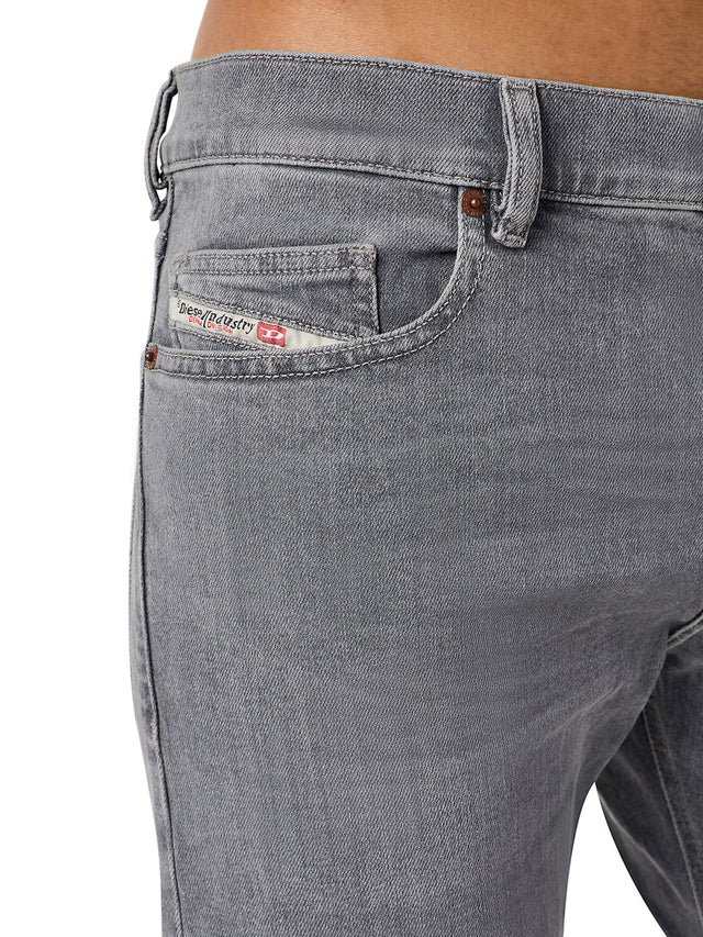 Diesel - Slim Fit Jeans - D-Luster 0GDAP