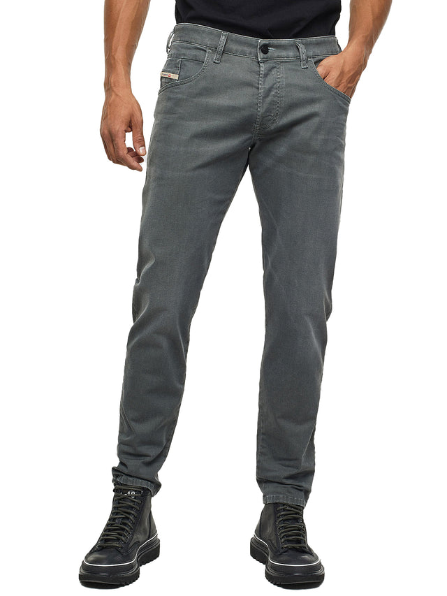Diesel - Tapered Fit Jeans - D-Bazer 0699P-5CN