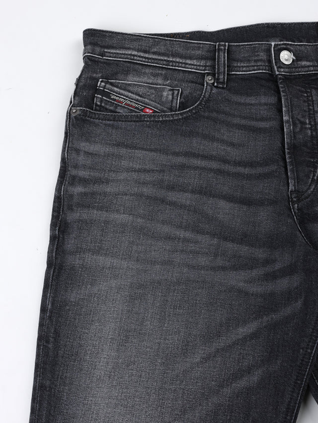 Diesel - Tapered Fit Jeans - 2023 D-FINITIVE