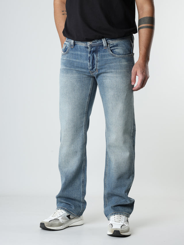 Diesel - Straight Fit Jeans - 1985 LARKEE