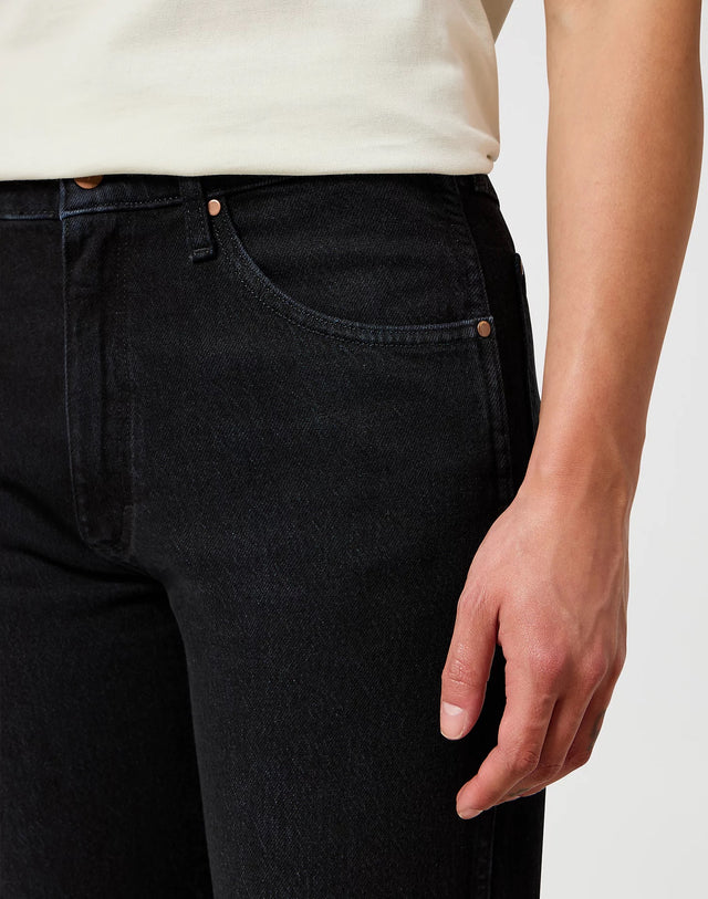 Wrangler - Straight Fit Jeans - SUNSET BLACK/ SUGARCOVE