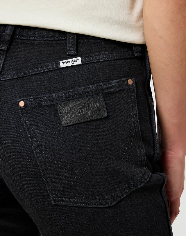 Wrangler - Straight Fit Jeans - SUNSET BLACK/ SUGARCOVE