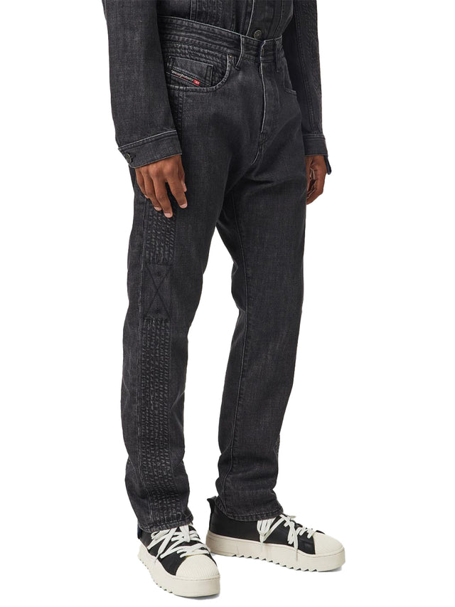 Diesel - Straight Fit Jeans - D-Viker 0AFAF
