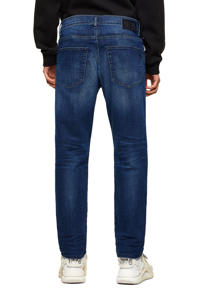 Diesel - Tapered Fit Jeans - D-Fining 069SF