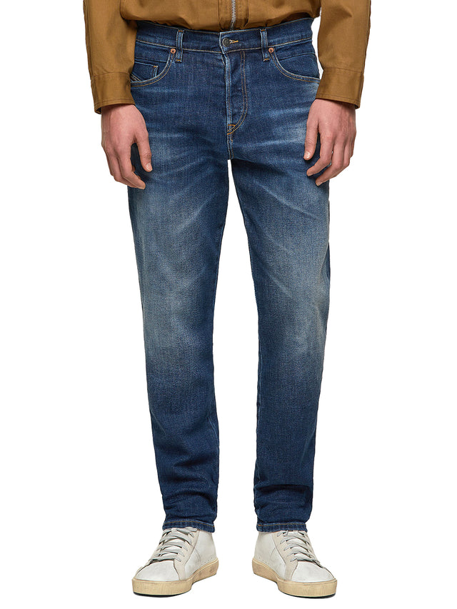 Diesel - Tapered Fit Jeans - D-Fining-Chino 009MI