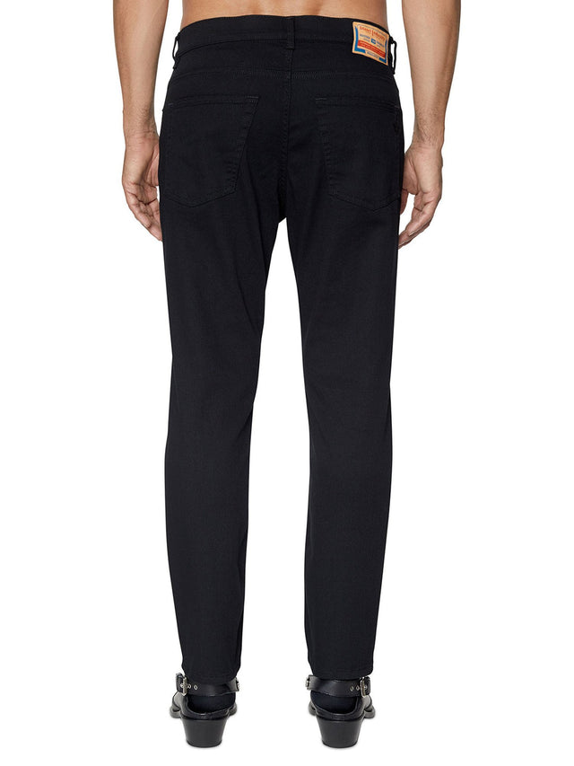 Diesel - Tapered Fit Jeans - D-Fining 069YP
