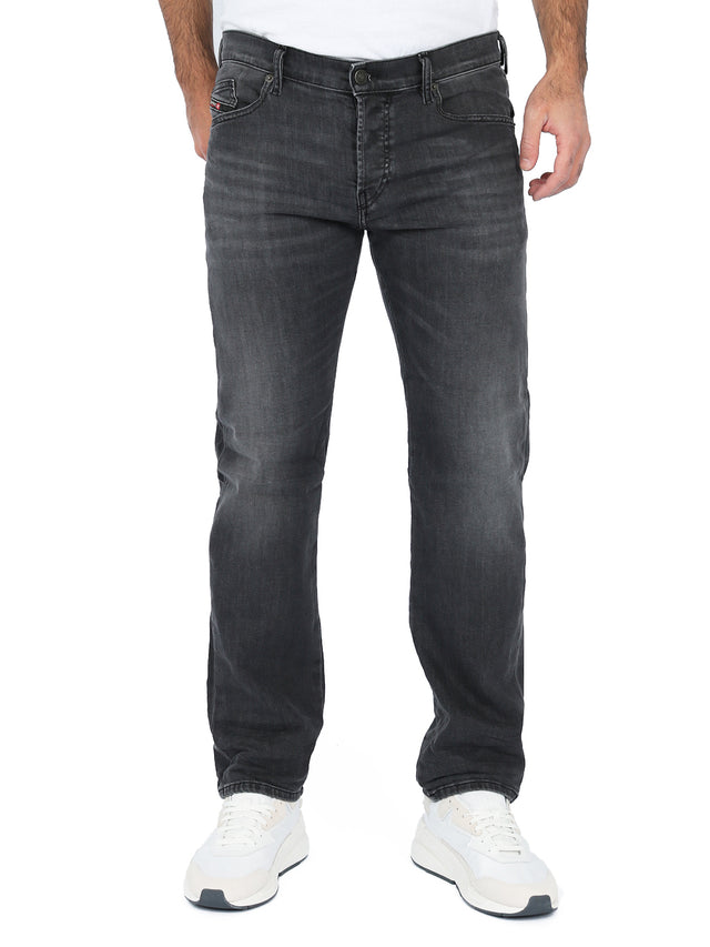 Diesel - Straight Fit Jeans - D-Mihtry 069SU