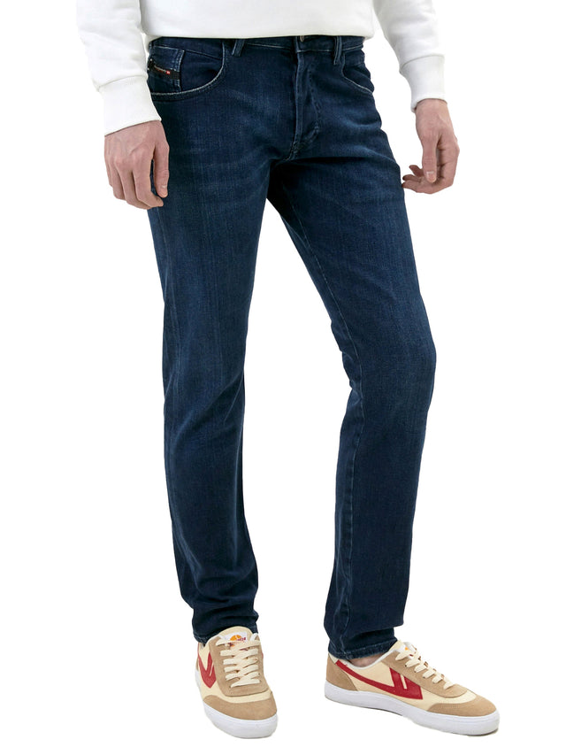 Diesel - Tapered Fit Jeans - D-Bazer 009JE