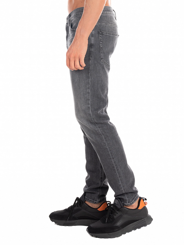 Diesel - Tapered Fit Jeans - D-Fining 09A11