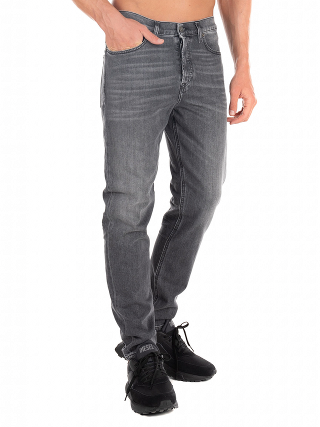 Diesel - Tapered Fit Jeans - D-Fining 09A11