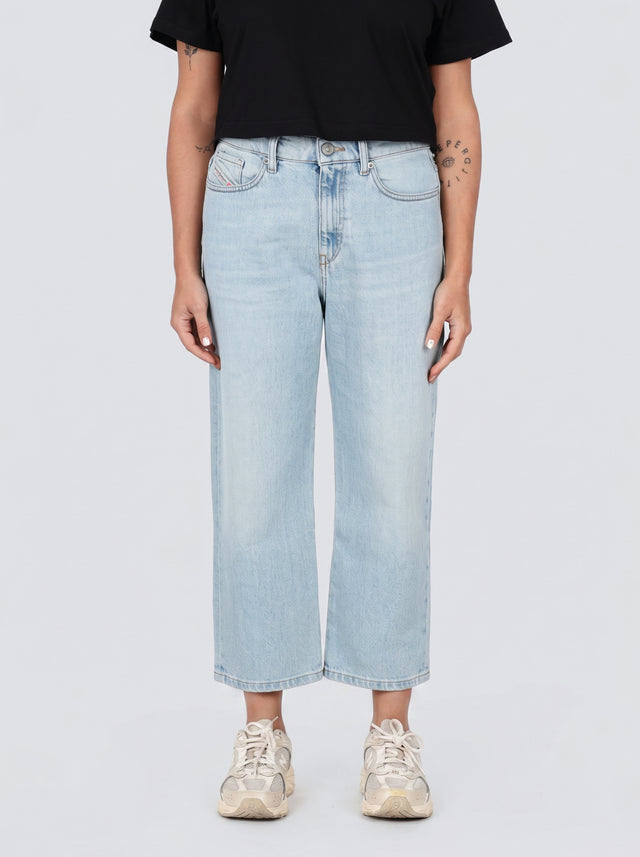 Diesel - Boyfriend Fit Jeans - 2016 D-AIR 09G74