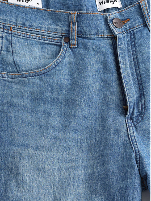 Wrangler - Relaxed Fit Jeans - FRONTIER COASTAL BREEZE