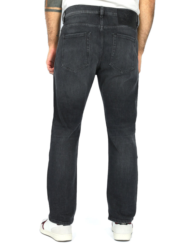 Diesel - Straight Fit Jeans - D-Viker 09B42