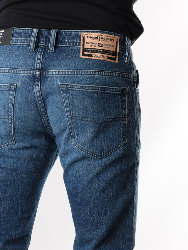 Diesel - Slim Fit Jeans - THOMMER-R R07XR