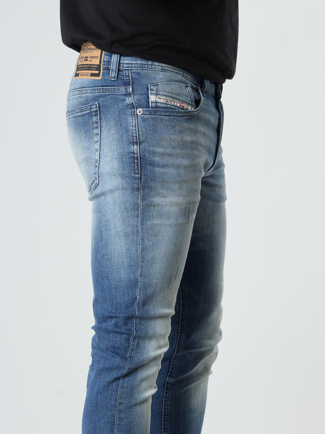 Diesel - Skinny Fit Jeans - 1979 SLEENKER-R