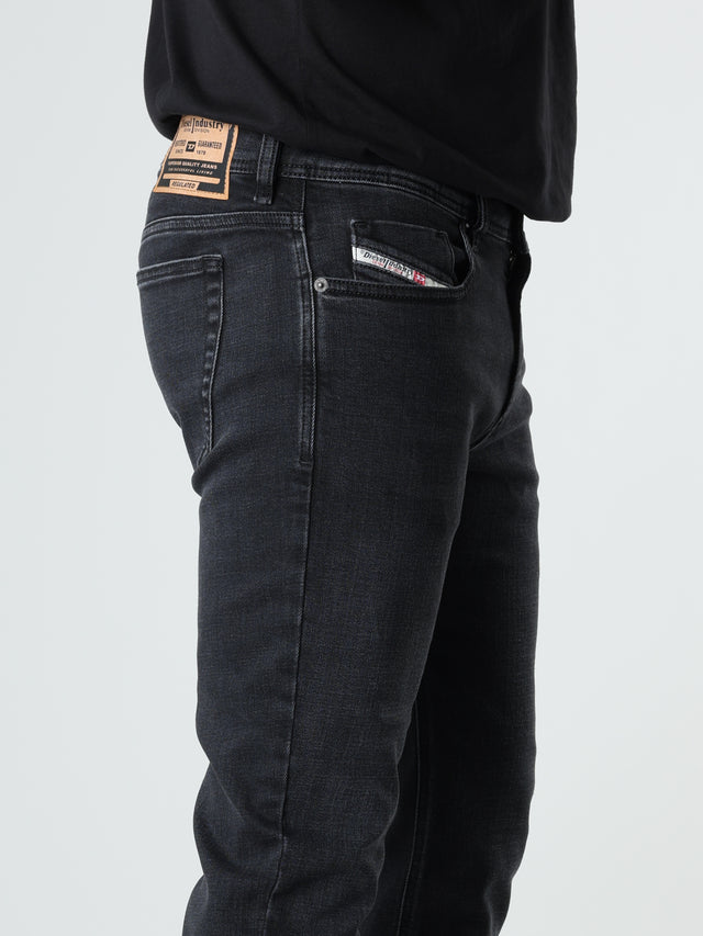 Diesel - Skinny Fit Jeans - 1979 SLEENKER-R
