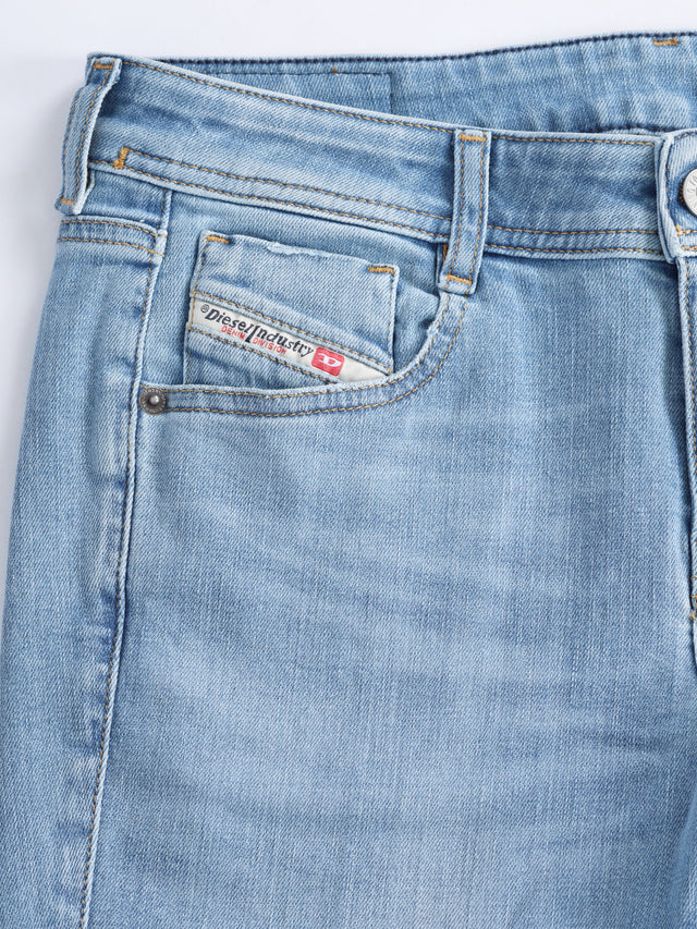 Diesel - Bootcut Fit Jeans - 1969 D-EBBEY 09H61