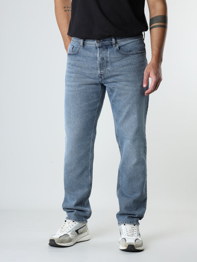 Diesel - Tapered Fit Jeans - 2023 D-FINITIVE