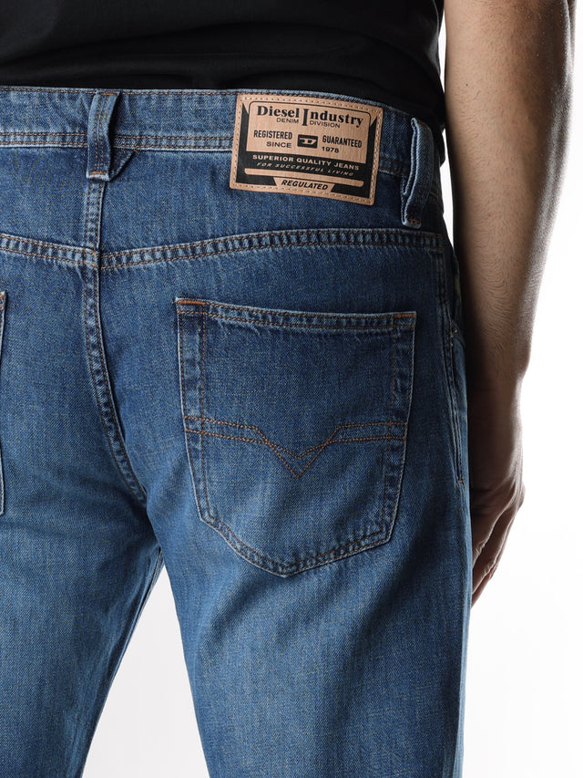 Diesel - Straight Fit Jeans - MARKEE R68DX