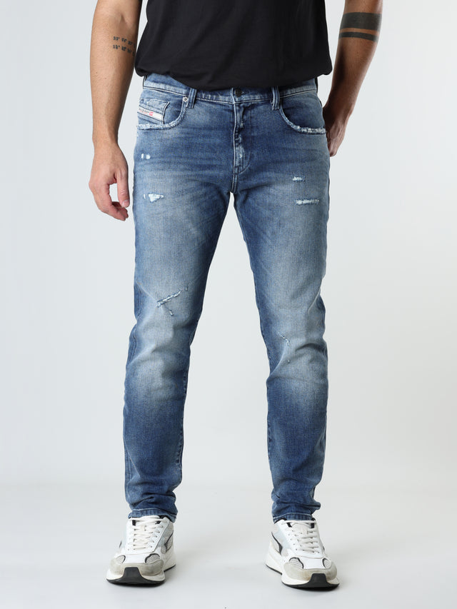 Diesel - Slim Fit Jeans - 2019 D-STRUKT