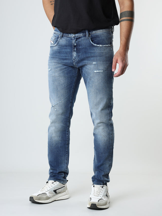 Diesel - Slim Fit Jeans - 2019 D-STRUKT