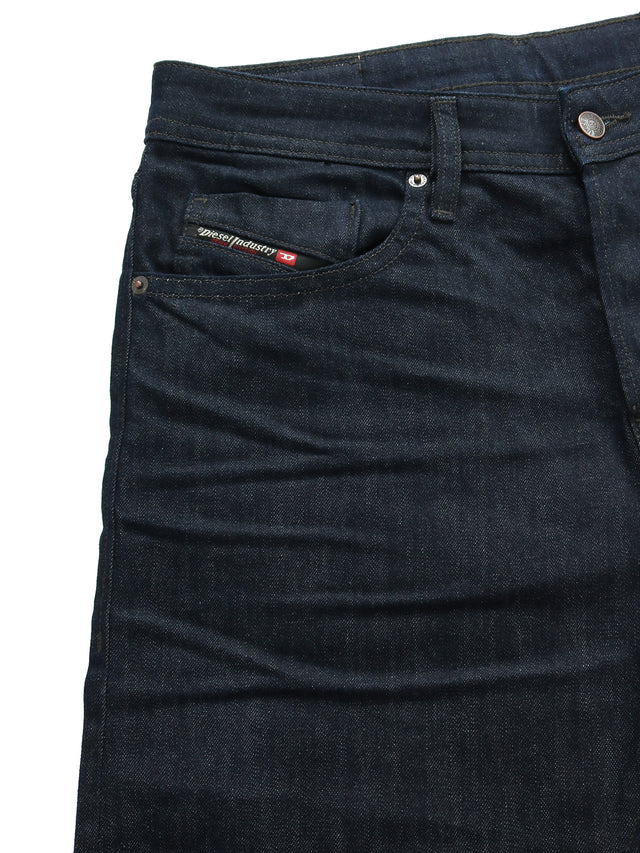 Diesel - Tapered Fit Jeans - Buster-X RB060