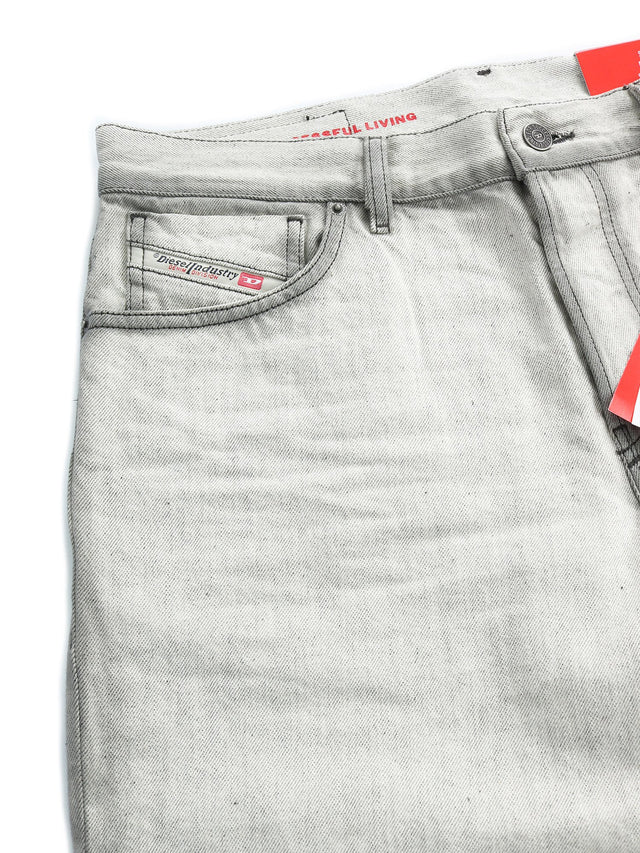 Diesel - Slim Fit Jeans - 1995 D-SARK 09C86