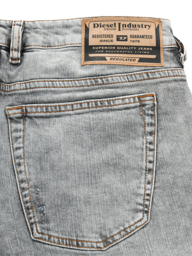 Diesel - Skinny Fit Jeans - 1979 Sleenker R86AT