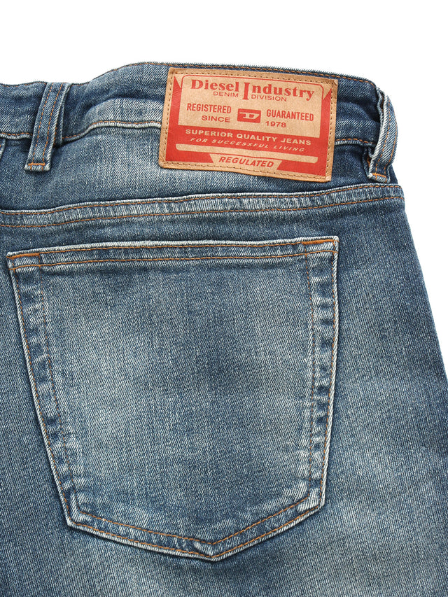 Diesel - Skinny Fit Jeans - 1979 Sleenker R9D95