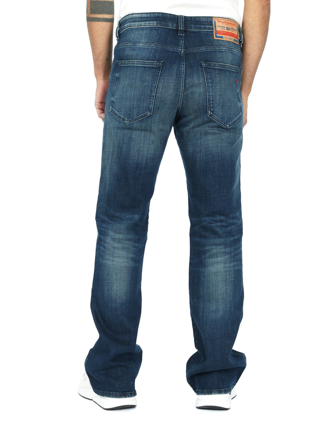 Diesel - Bootcut Jeans - 1998 D-Buck 09H35