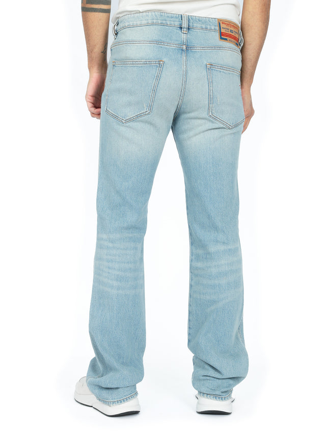 Diesel - Bootcut Jeans - 1998 D-Buck 09H39