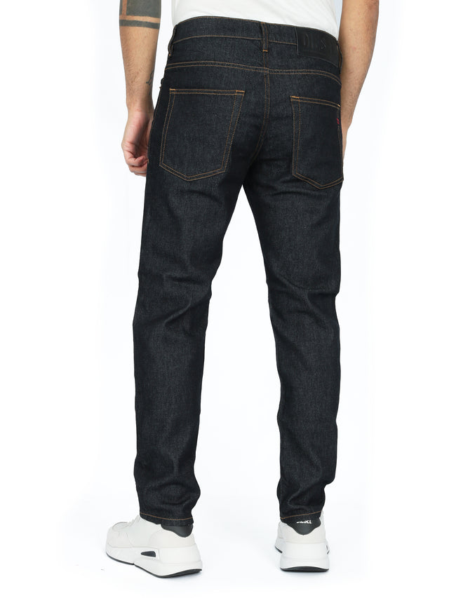 Diesel - Tapered Fit Jeans - D-Fining 009HF