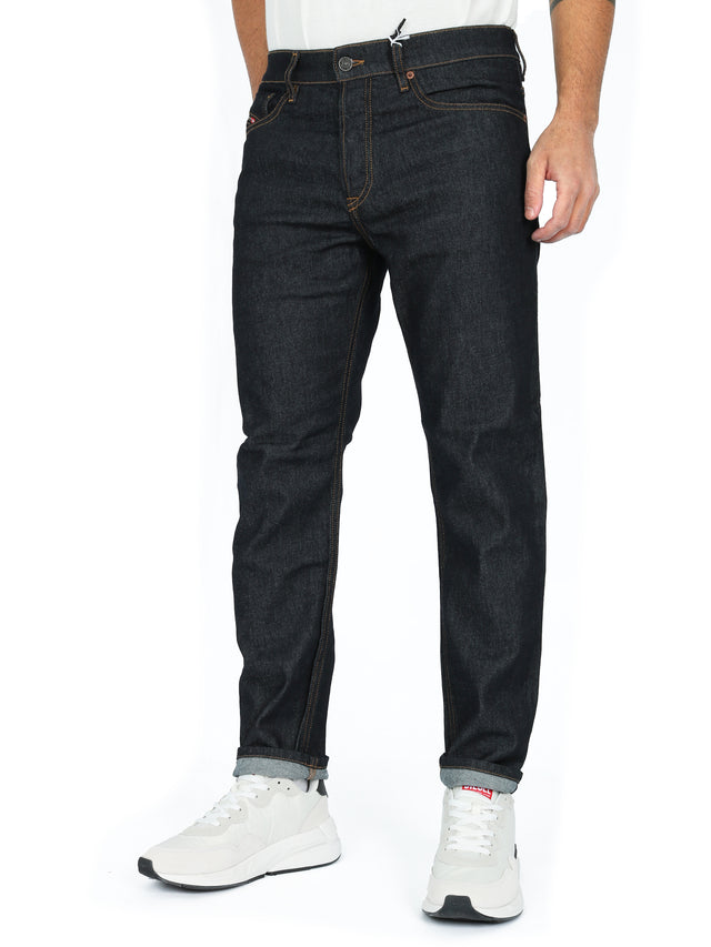 Diesel - Tapered Fit Jeans - D-Fining 009HF