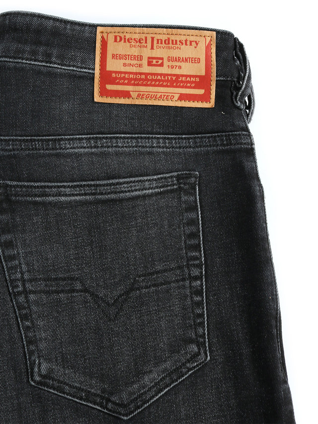 Diesel - Tapered Fit Jeans - D-Yennox UIHAV