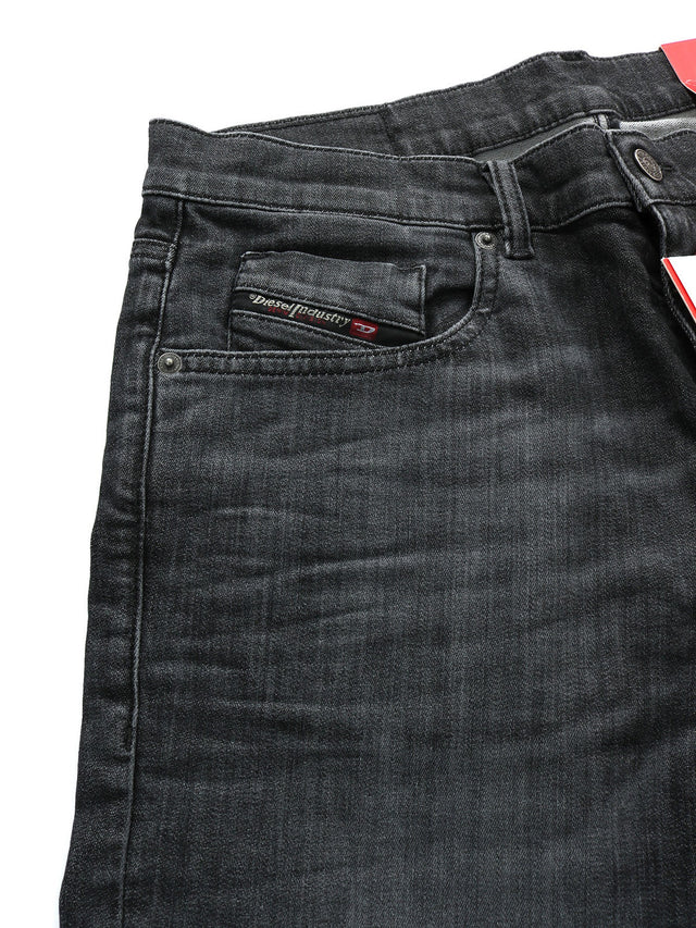 Diesel - Slim Fit JoggJeans - D-Strukt 09D08