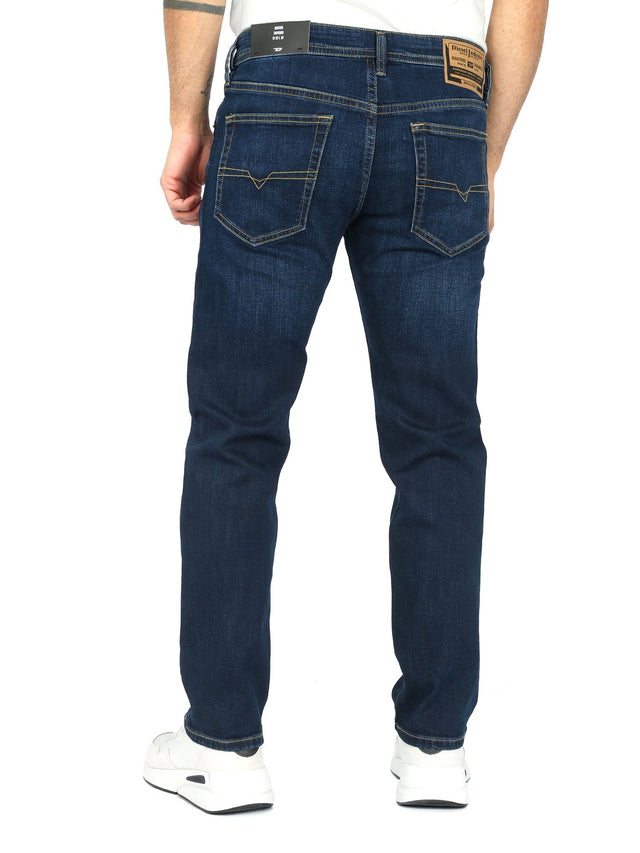 Diesel - Tapered Fit Jeans - Buster-X RB065