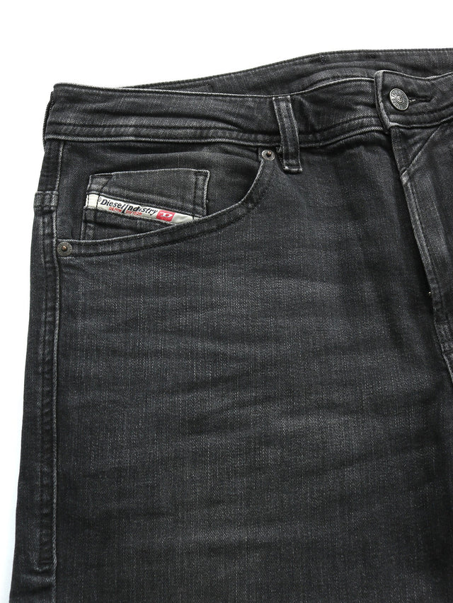 Diesel - Slim Fit Jeans - Thommer-R RB063