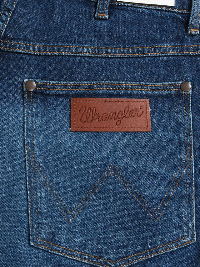 Wrangler - Tapered Fit Jeans - RIVER FADED HARVEST