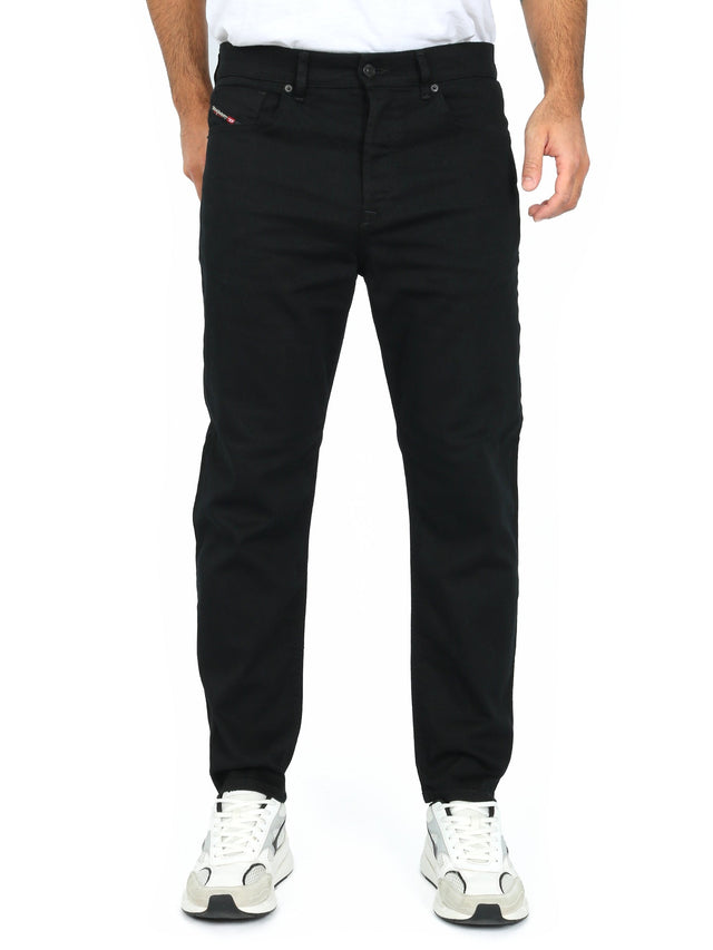Diesel - Tapered Fit Jeans - D-Fining 069YP