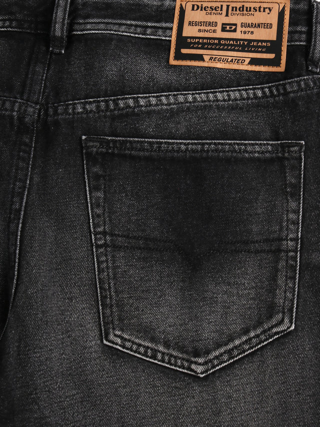 Diesel - Tapered Fit Jeans - BUSTER-X R9K38