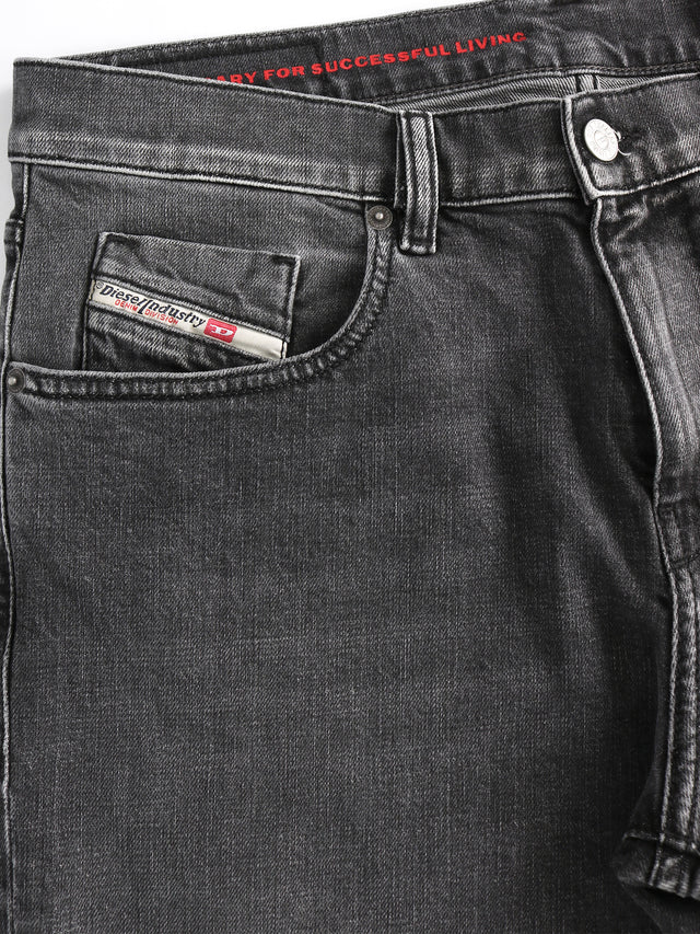 Diesel - Slim Fit Jeans - 2019 D-Strukt 09C47