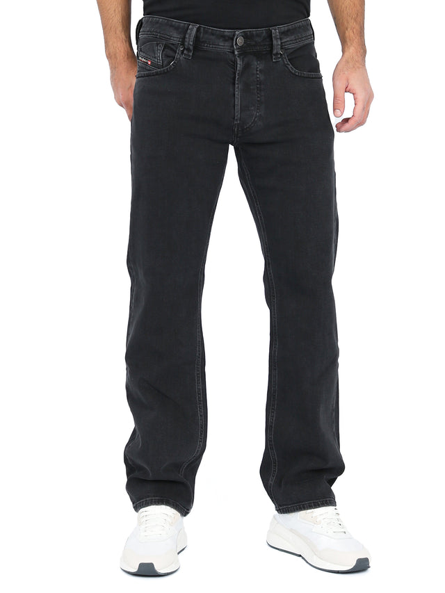 Diesel - Straight Fit Jeans - Larkee-X R9A14