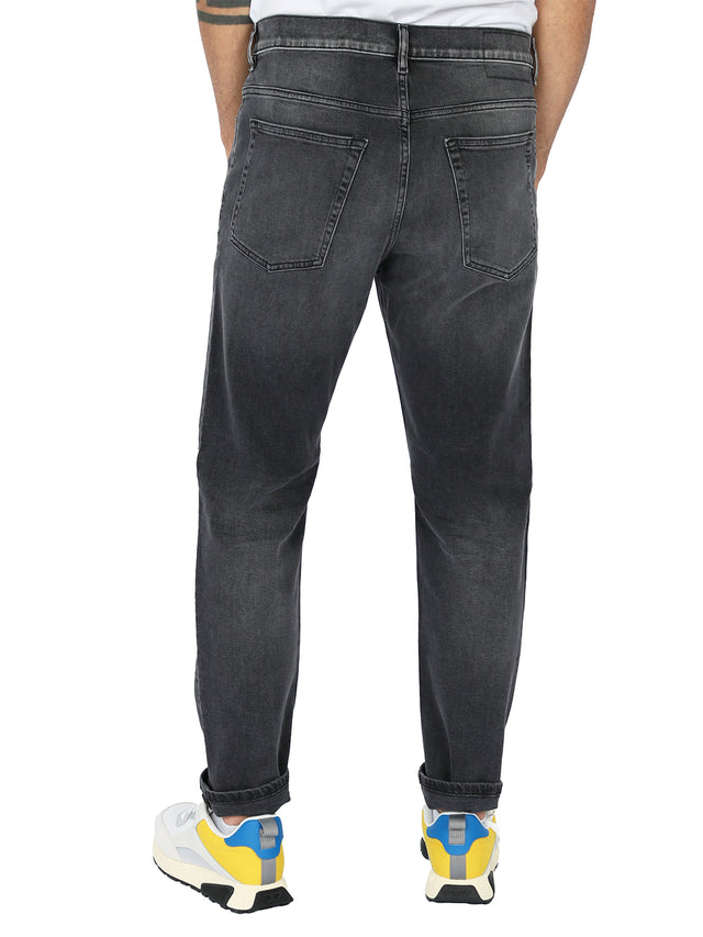 Diesel - Tapered Fit Jeans - D-Fining 09E94