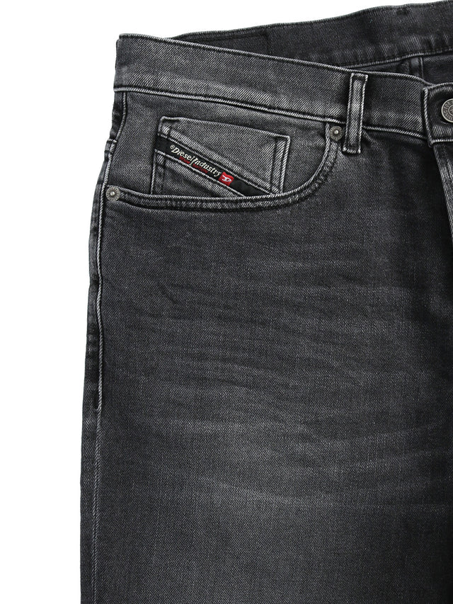 Diesel - Tapered Fit Jeans - D-Fining 09E94